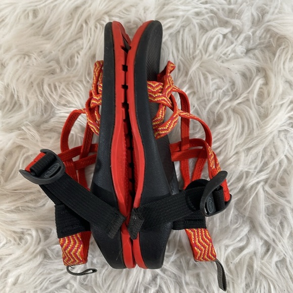 CHACO J180220 Kids ZX1 Rainbow Ecotread Orange Black Strappy Sandals Unisex Sz 2 - Picture 7 of 9